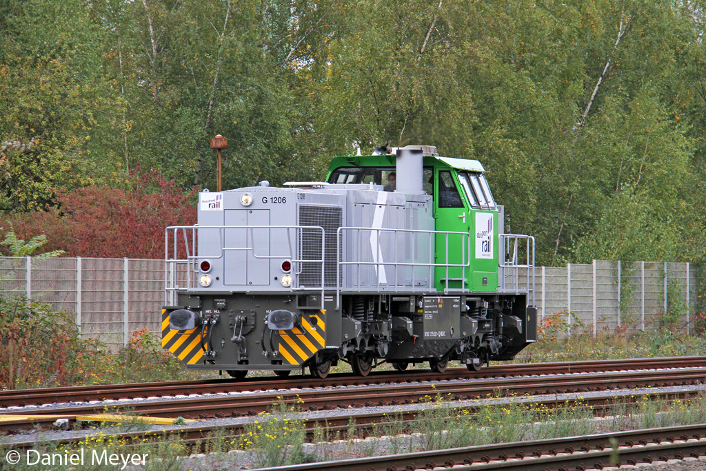 Die 275 021-4 in Duisburg Wanheim am 14,10,12