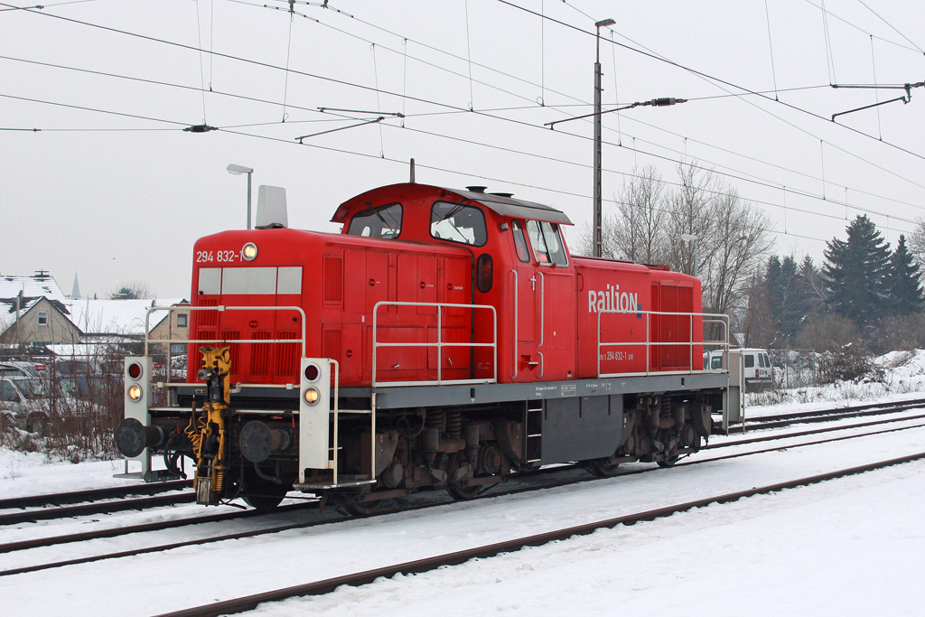 Die 294 832-1 in Rommerskirchen am 22,12,10