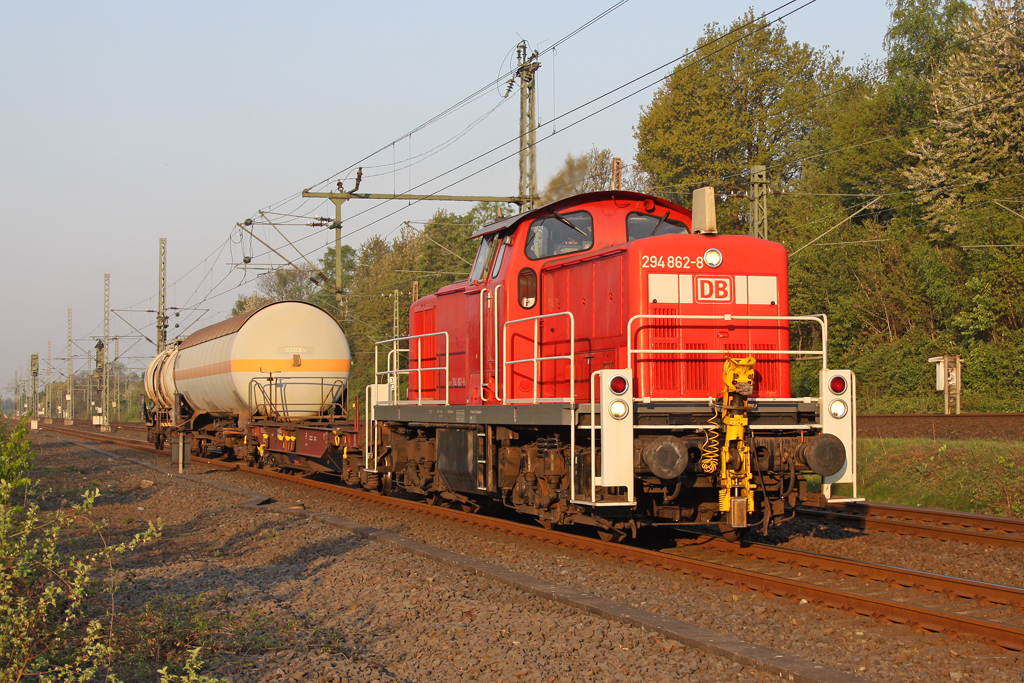 Die 294 862-8 in Wuppertal Vohwinkel am 20,04,11