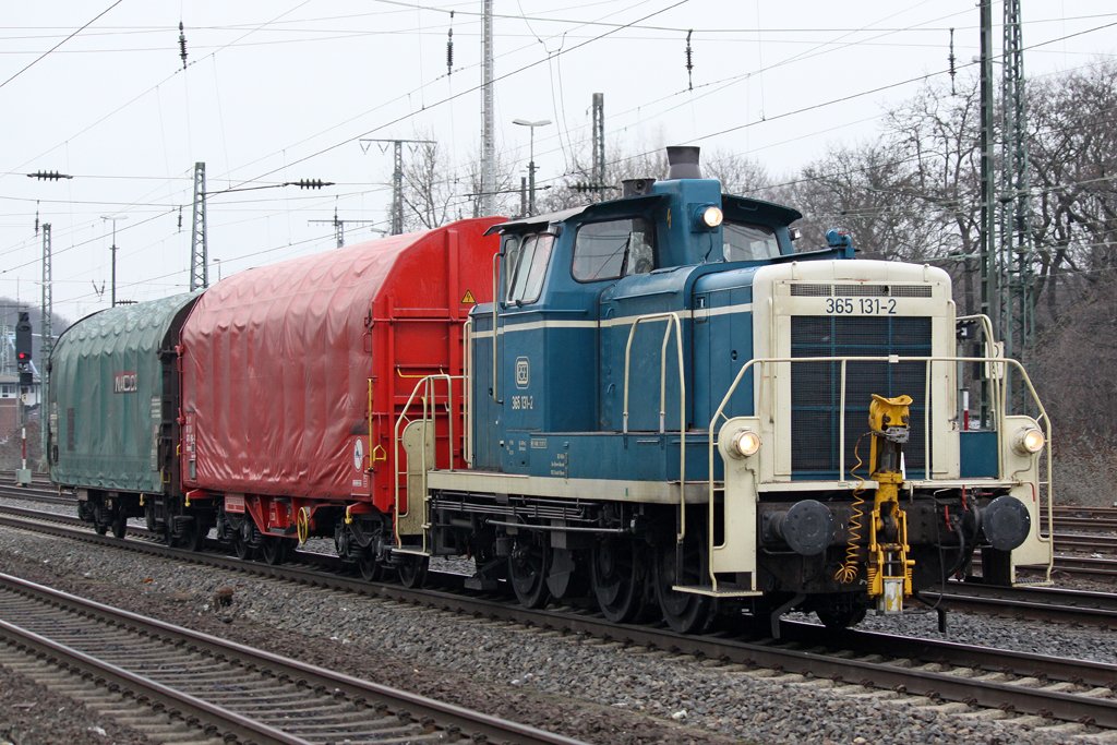 Die 365 131-2 in K�ln West am 21,01,10