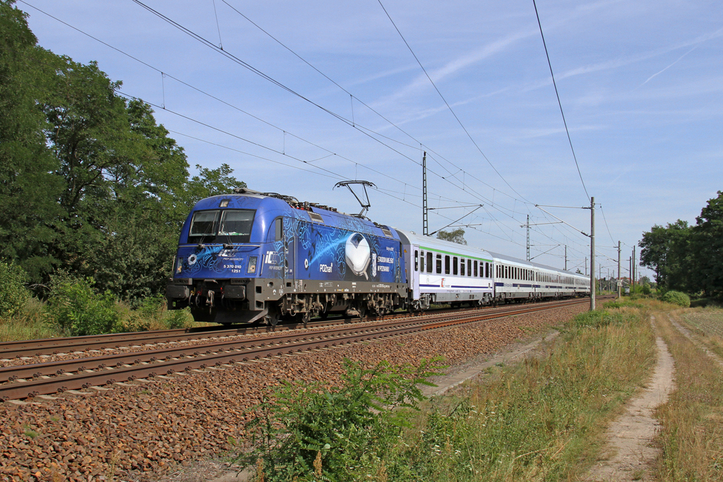 Die 370 010 in Jacobsdorf (Mark) am 18,08,12