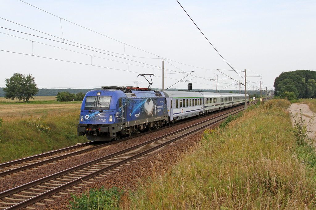 Die 370 010 in Pillgram am 20,08,12