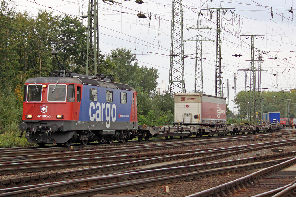 Die 421 385-6 in Gremberg am 05,10,10