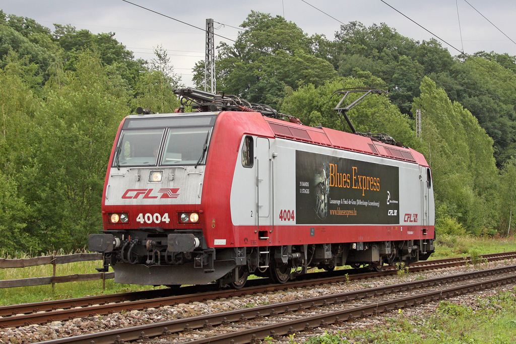 Die CFL 4004 Lz richtung Luxembourg in Igel am 16,06,11