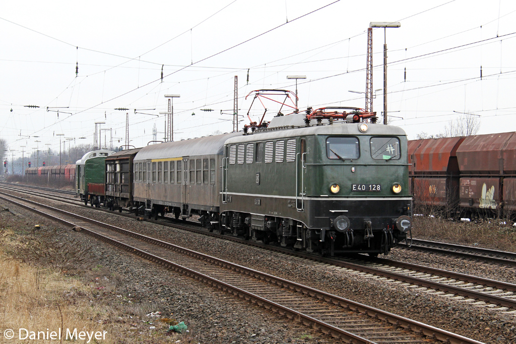 Die E40 128 auf dem Weg zur�ck nach Koblenz in Hilden am 13,03,13