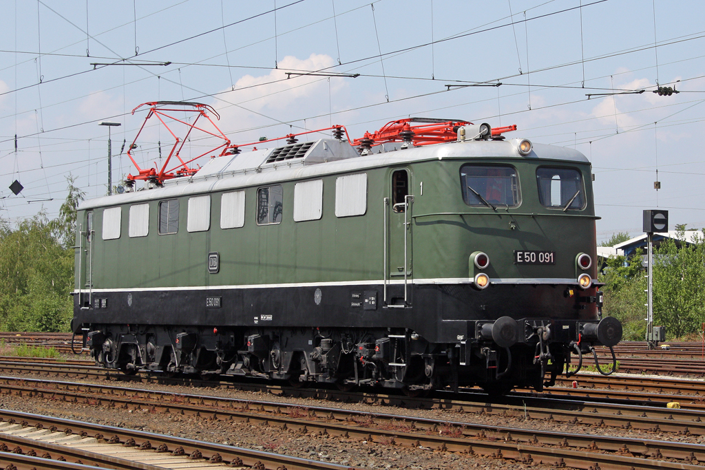 Die E50 091 bei der Lokparade vom DB Museum Koblenz L�tzel am 21,05,11
