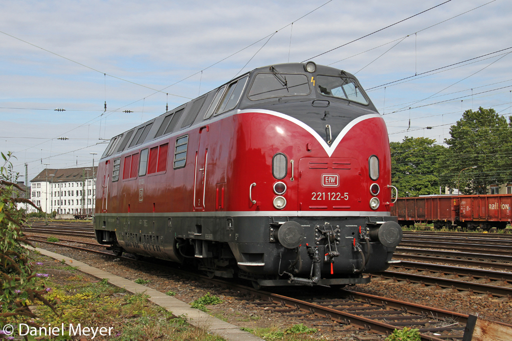 Die EfW 221 122-5 abgestellt in Koblenz L�tzel am 23,09,12