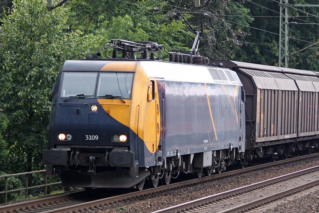 Die EG 3109 auf dem weg nach Maschen in Halstenbek , am 28,08,09