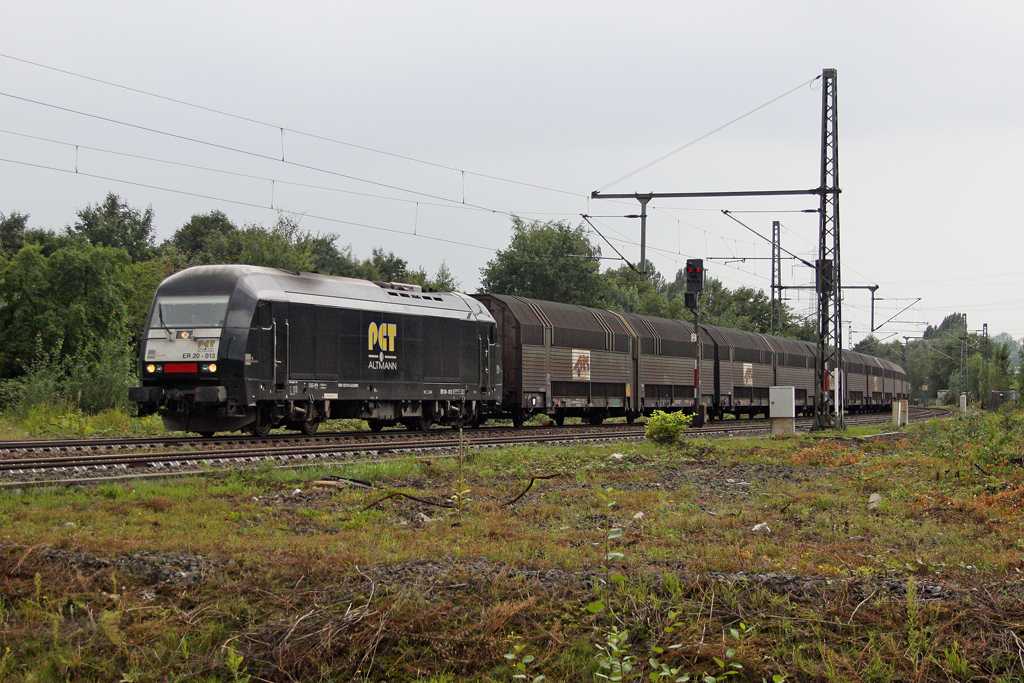 Die ER 20-013 in Hamburg-Unterelbe am 10,08,11