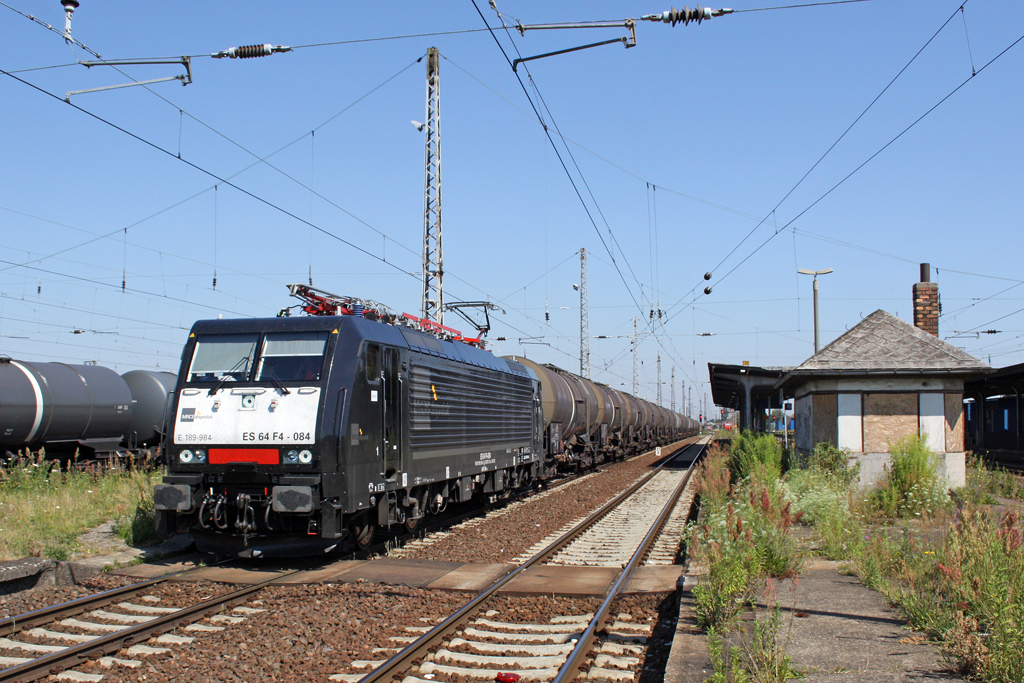 Die ES 64 F4-084 in Gro�korbetha am 09,07,10