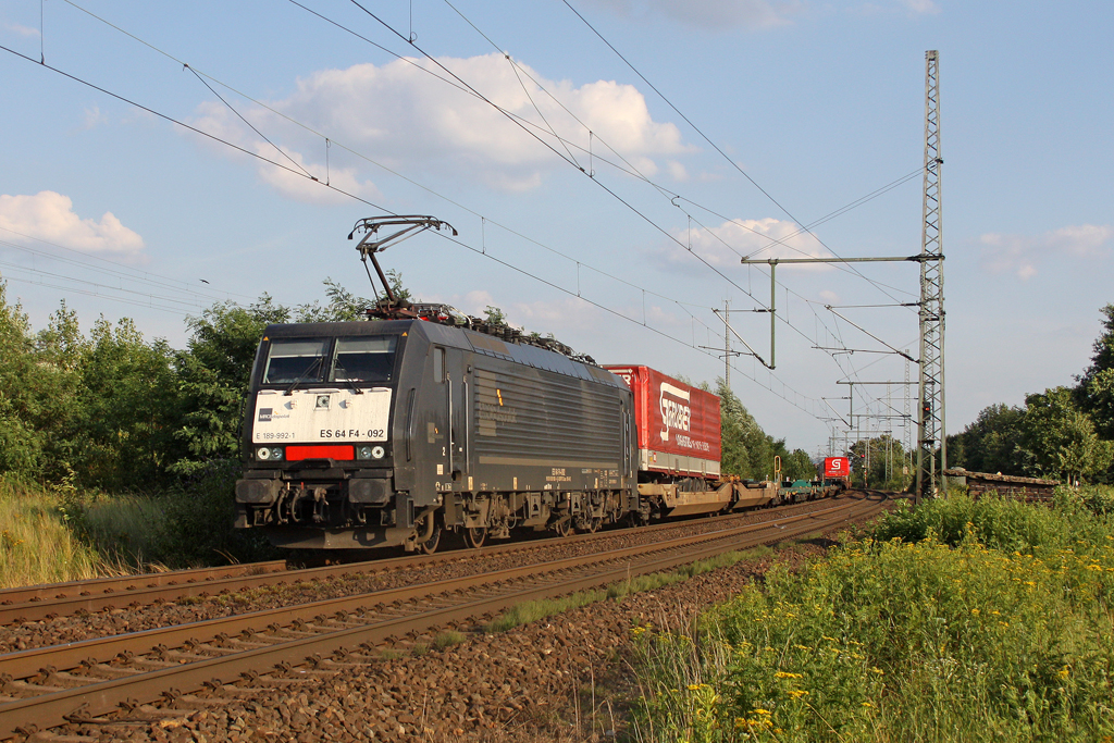 Die ES 64 F4-092 ( E 189 992-1 ) in Porz Wahn am 15,07,11