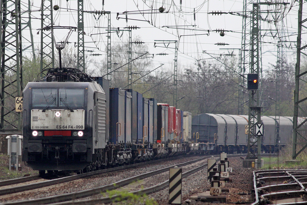 Die ES 64 F4-098 (E189 998) in Gremberg am 09,04,10