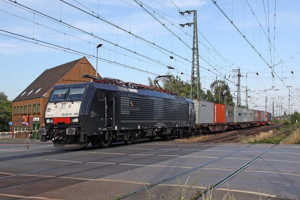 Die ES 64 F4-282 in Emmerich am 19,07,10