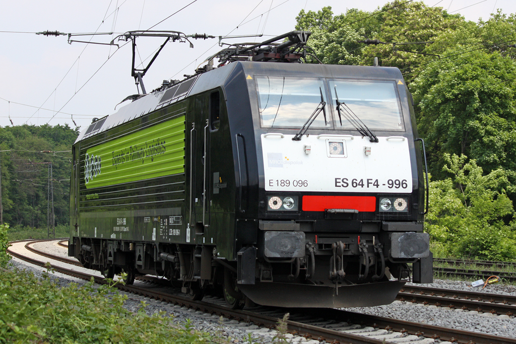 Die ES 64 F4-996 (E189 096) in Duisburg Neudorf am 28,05,10