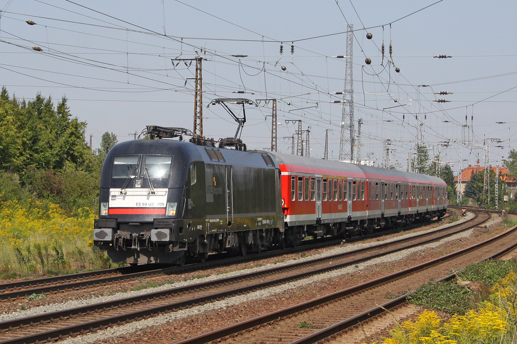 Die ES 64 U2-009 ( 182 509 ) in Gro�korbetha am 18,08,11