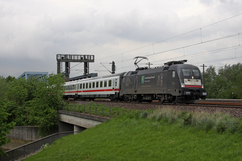 Die ES 64 U2-073 auf der S�derelbbr�cke in Hamburg am 11,05,12