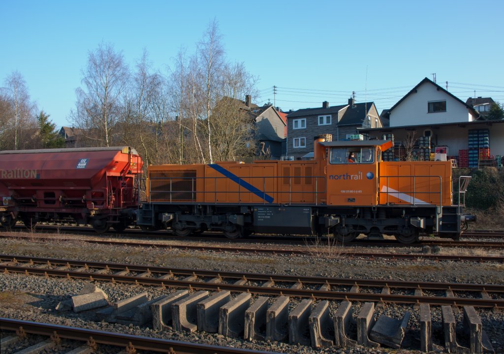 Die Kreisbahn Siegen-Wittgenstein (KSW) mit der northrail - Mietlok eine MaK G 1206 am 03.03.2011 im Bahnhof Herdorf. Die Lok mit G�terzug wartet auf Freies Signal zur Weiterfahrt in Richtung Betzdorf.