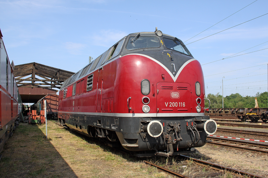 Die V200 116 in Darmstadt-Kranichstein am 03,06,11