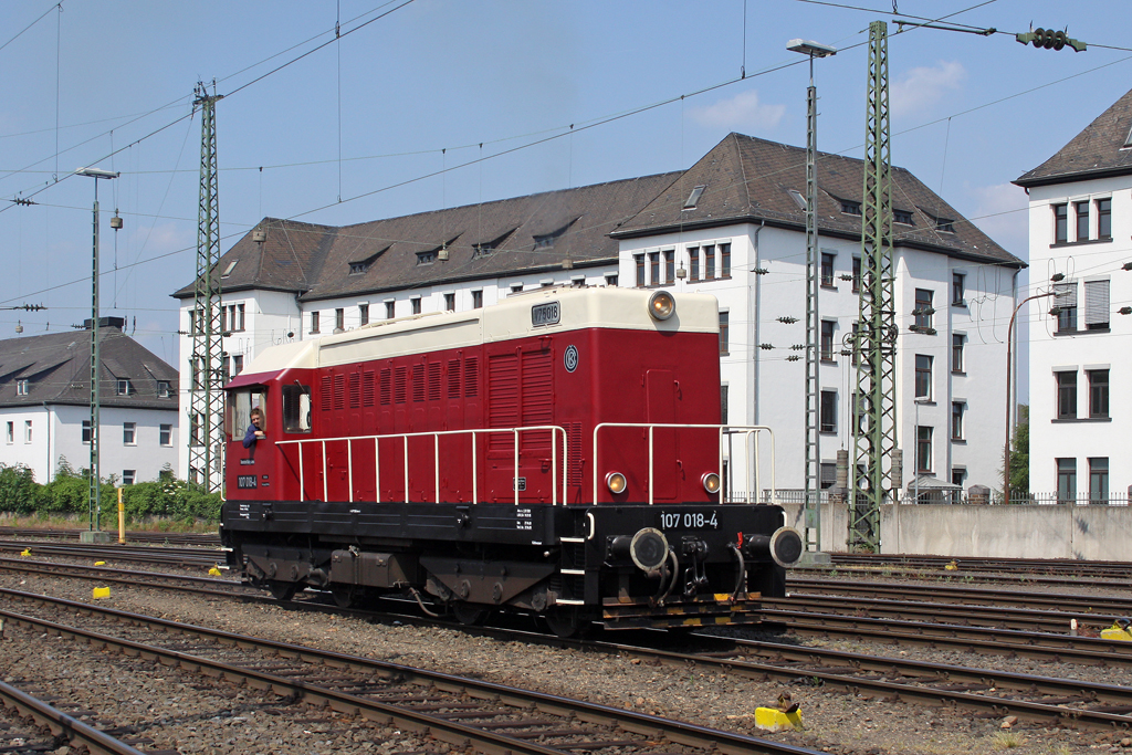 Die V75 / 107 018-4 bei der Lokparade vom DB Museum Koblenz L�tzel am 21,05,11