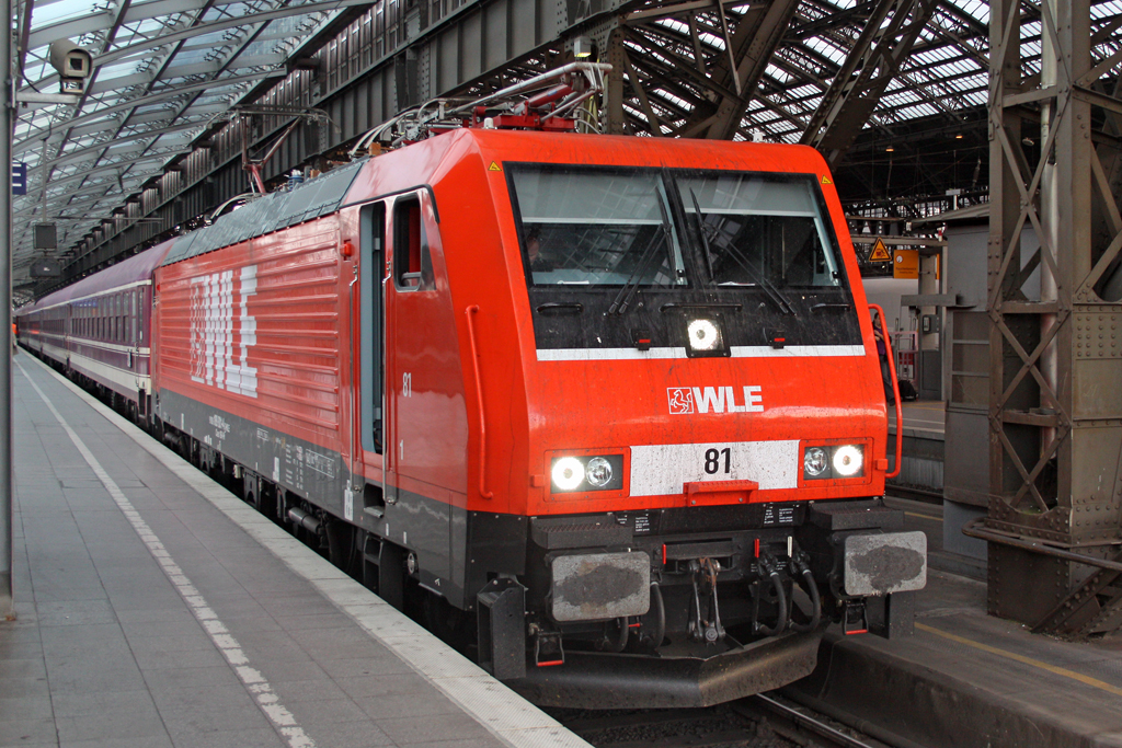 Die WLE 81 mit einen Sonderzug in K�ln Hbf am 03,10,10