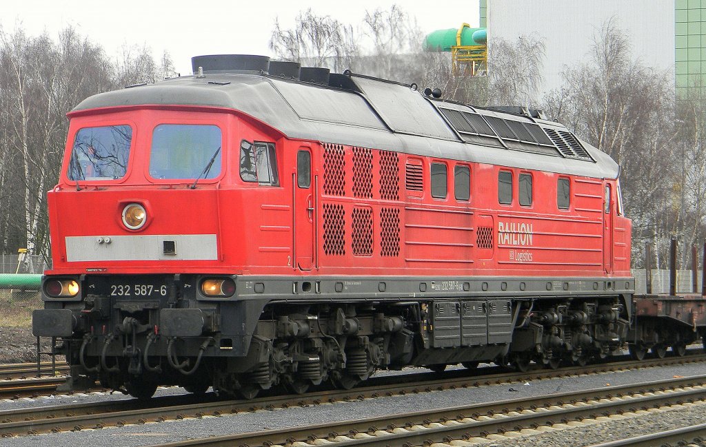 Diesellok 232 - 587-6 Duisburg Wanheim 
