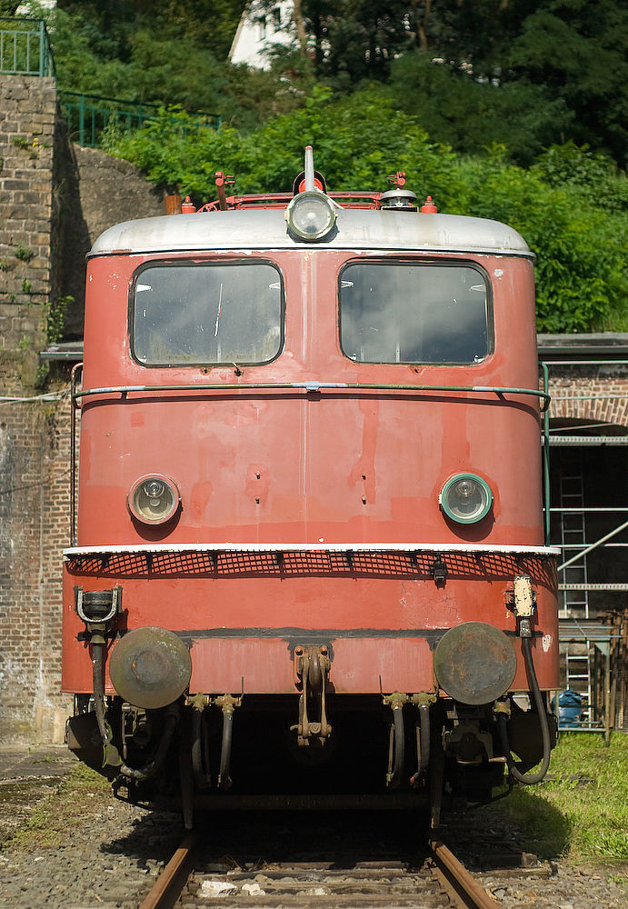 E 141 Baujahr 1956-1971. Fotografiert in Dieringhausen 1.9.2010