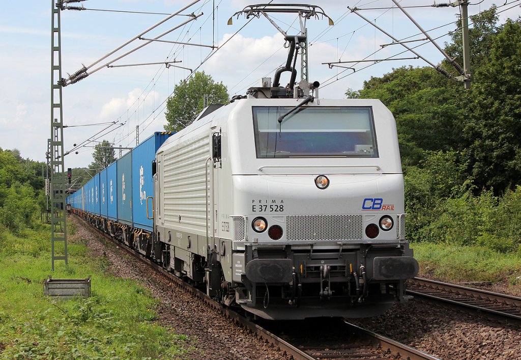 E37 528 mit der  blauen  Wand in Bonn Oberkassel am 23.06.2011
