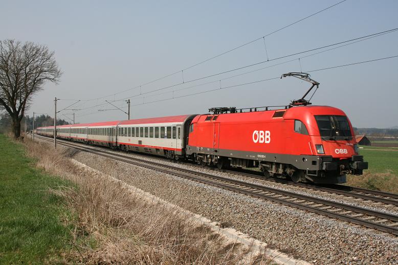 EC113 von Siegen-Klagenfurt mit 1016 003 und 1016 043 am Zugschluss ebenfalls bei Kutzenhausen