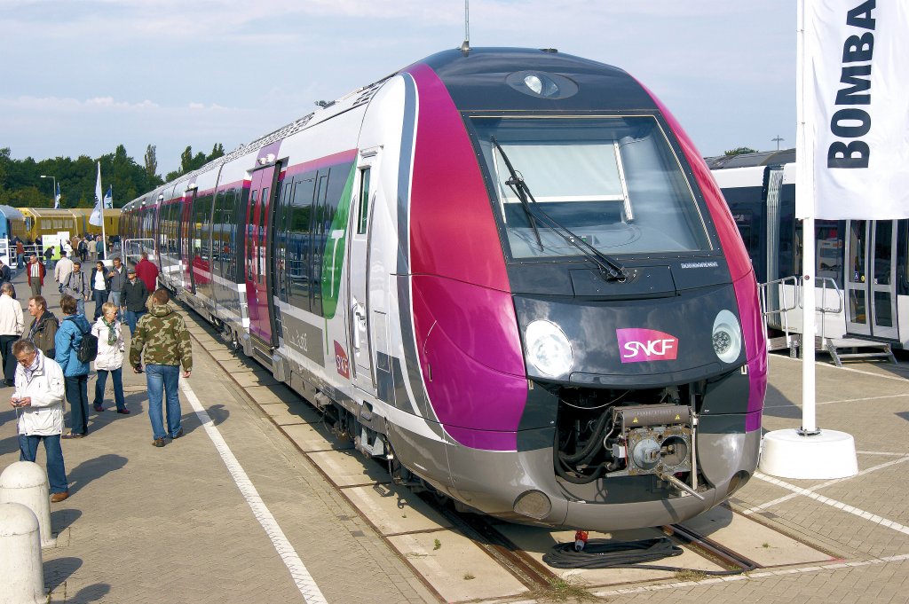 Ein Franz�sischer Triebzug der SNCF auf der Innotrans 2012 in Berlin-Messe/S�d am 22.9.2012.