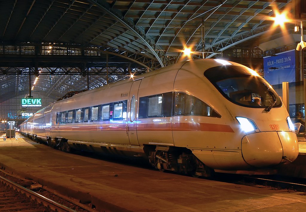 Ein ICE-T in K�ln Hbf am 19.02.2010
