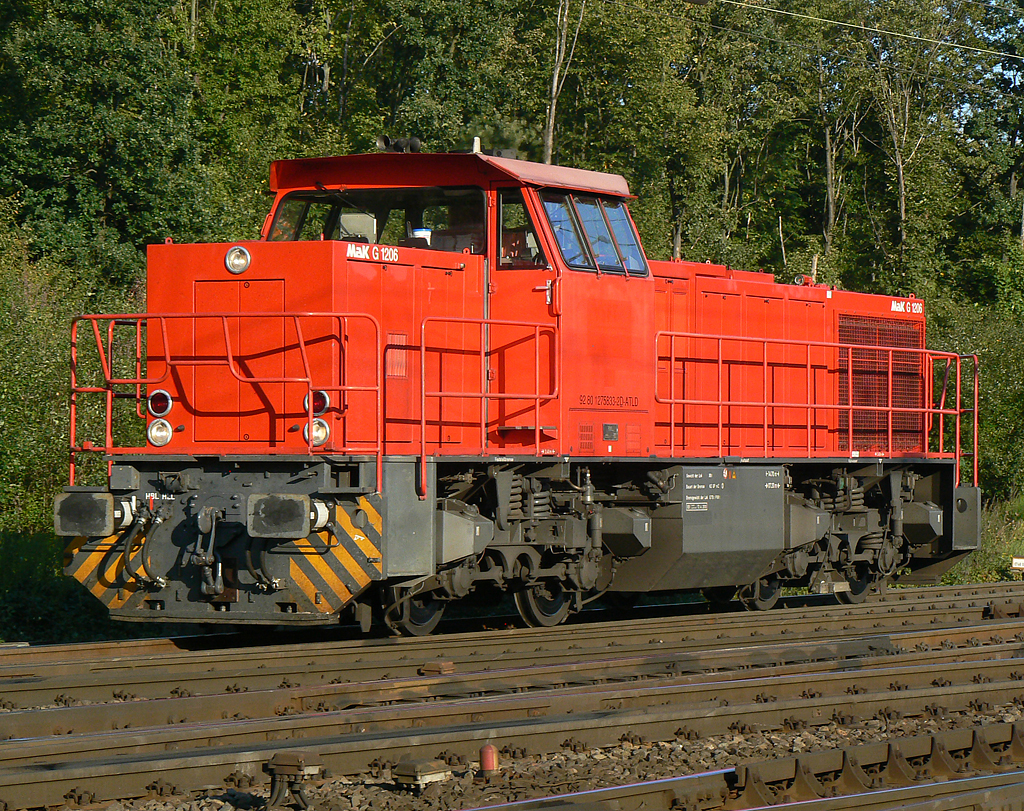 Eine nicht n�her gekennzeichnete MaK G1206 in Gremberg am 21.09.2010