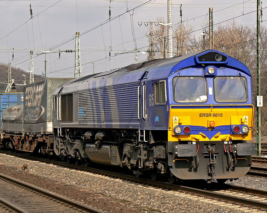 ERSR 6615 der ERS Railways in K�ln West, Sommer 2009