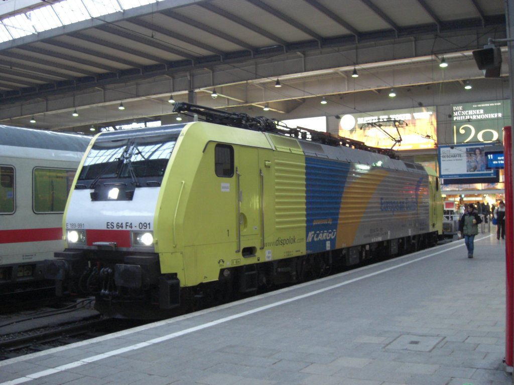 ES 64 F4 091  European Bulls  am 5. Februar 2010 im Münchener Hauptbahn-
hofes.