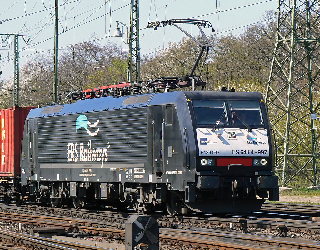 ES 64 F4 097 / E189-997 in Gremberg am 17.04.2010