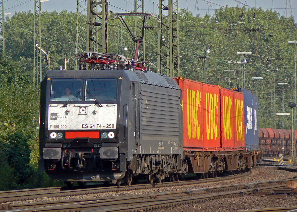 ES 64 F4 287 / E189 287 in Gremberg am 12.08.2010