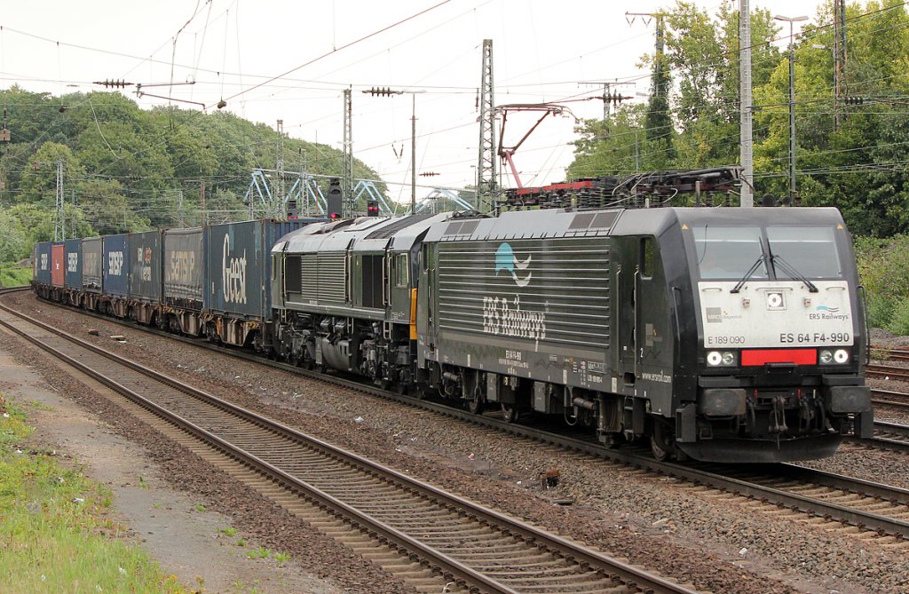 ES 64 F4-990 mit Class 66 und Containerzug am Haken in K�ln West am 16.07.2011