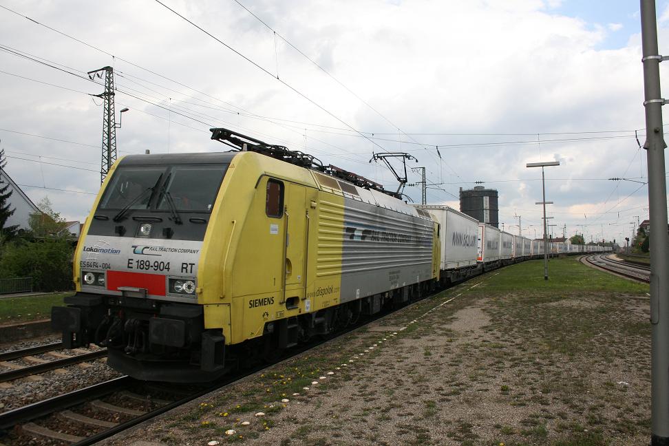 ES64F4 004(189 904)mit EKOL Zug nach Triest,in Augsburg-Oberhausen