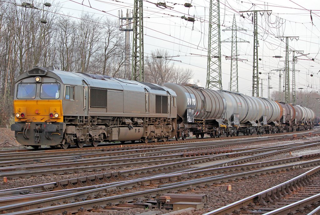 EU06 mit Kesselzug in Gremberg am 24.03.2011 