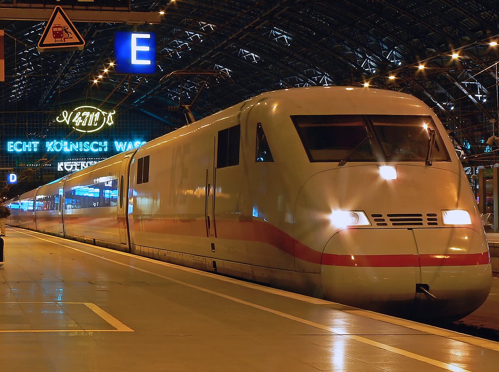 ICE 1 in K�ln Hbf. im Nov.09