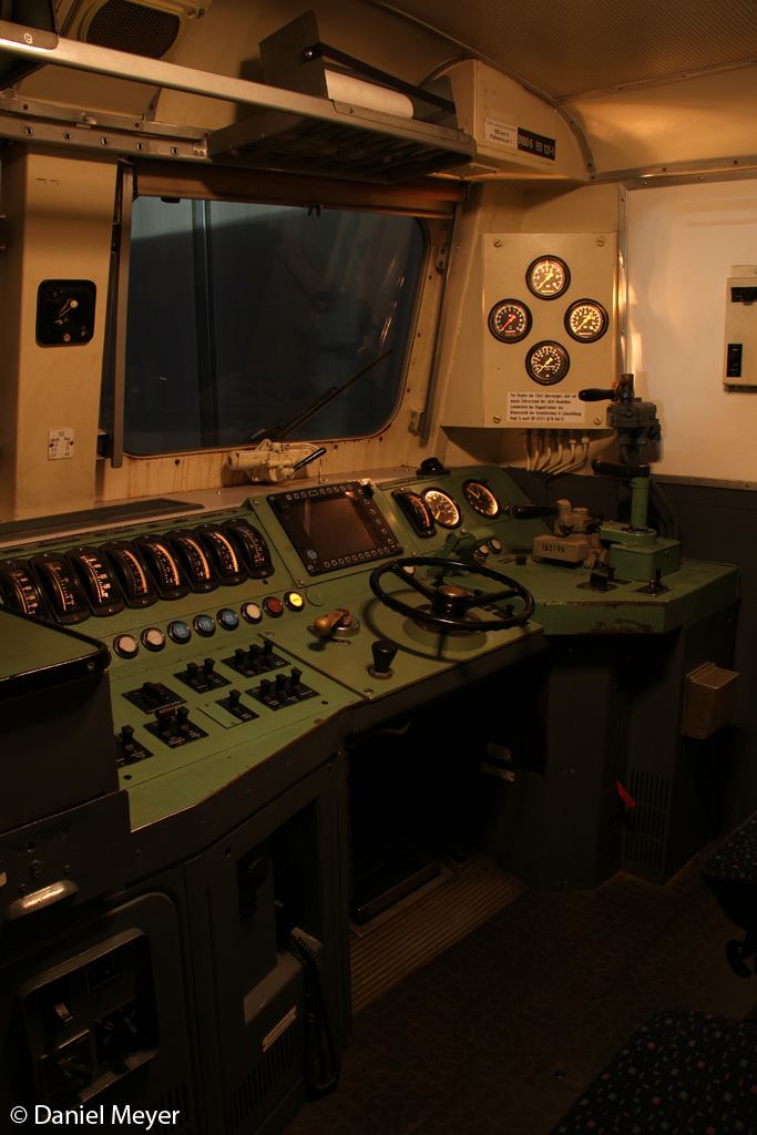 Impressionen aus dem DB Museum Koblenz L�tzel. Nachts auf der 151 121-1 am 25,10,12