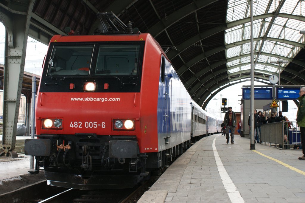 Kurzfristig war vor den Eurobahn Ersatzz�gen zwei Tage eine SBB Cargo Lok im Einsatz. So kam sie auch am 27.02.2010 nach Hagen.