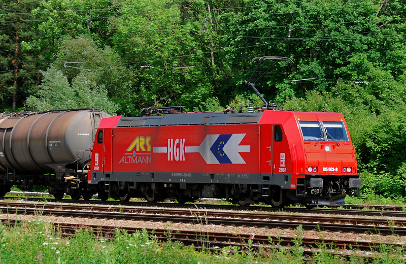 Lokportrait 185 603-8, HGK, Altmann, aufgenommen am 11.06.12, bei der Durchfahrt durch Neuoffingen.