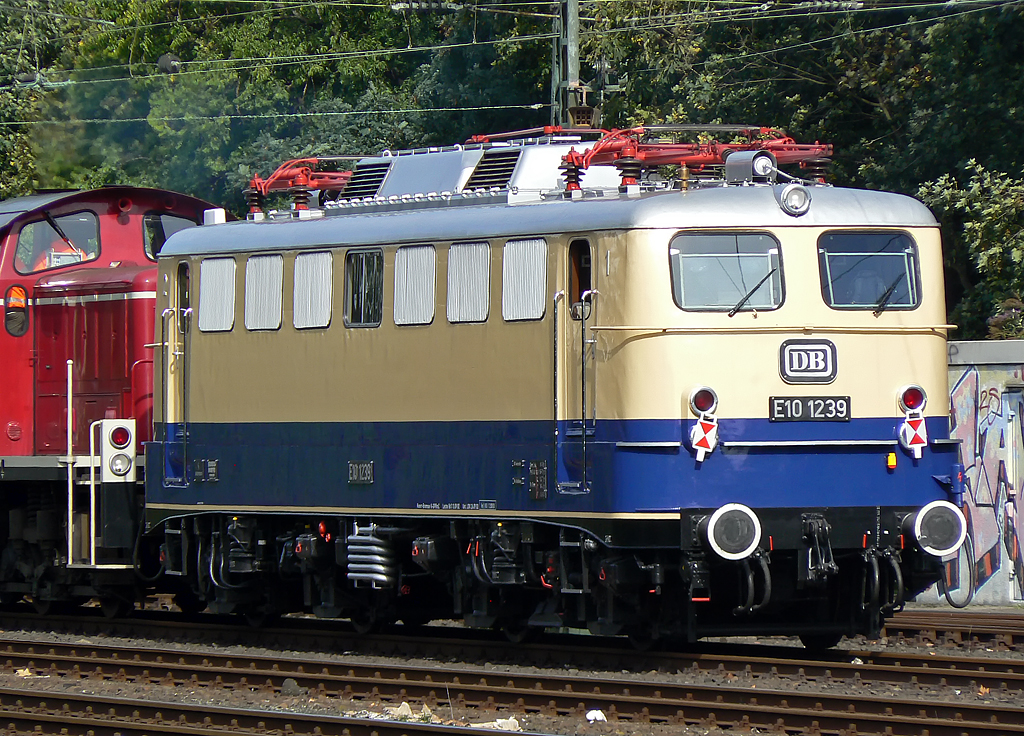 Nachschuss auf E10 1239 in K�ln West am 20.09.2010