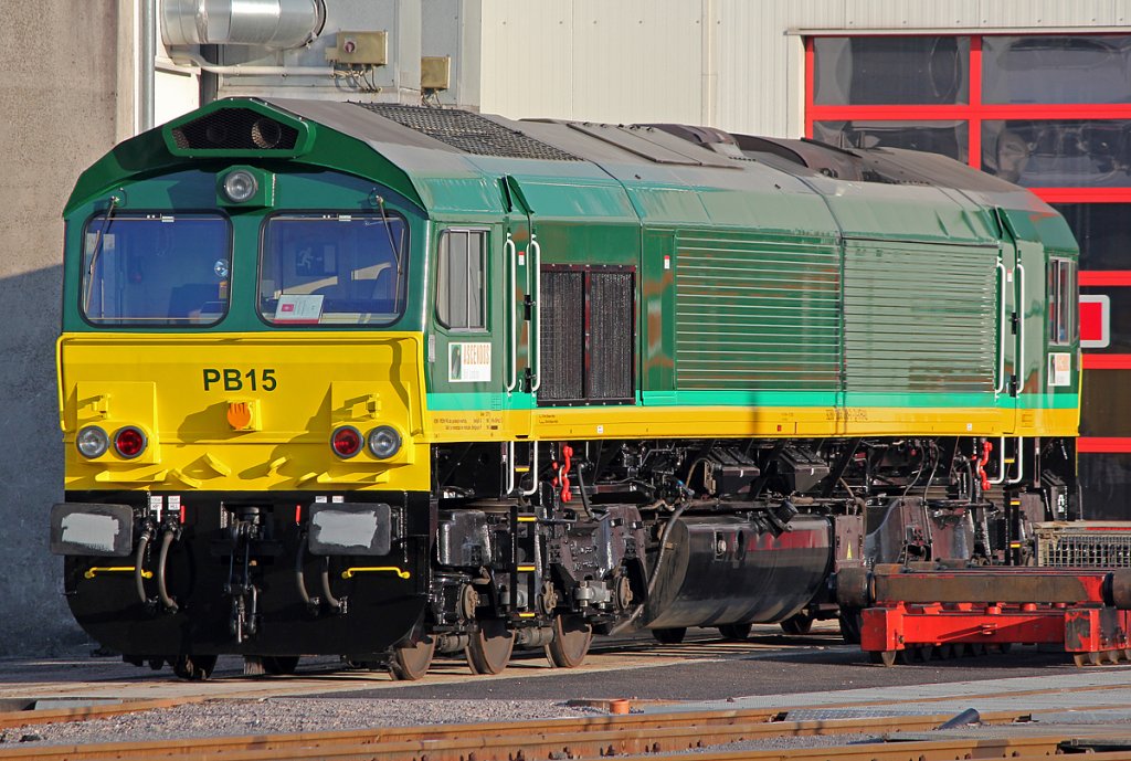 PB15 in Ascendos Rail Leasing Farben, abgestellt bei der HGK im Werk Vochem am 20.02.2011