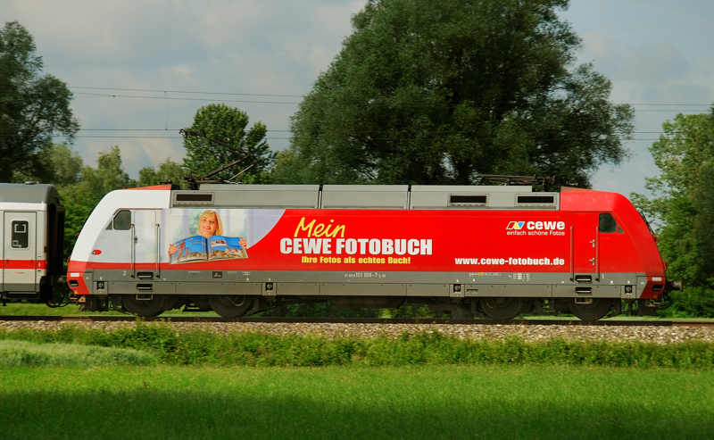Portrait 101 109-7, CEWE Fotobuch, aufgenommen am 14.06.12, bei Mindelaltheim.