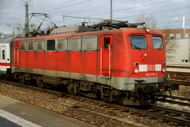 Portrait 140 539-8, aufgenommen am 22.12.12, am Heimeranplatz.