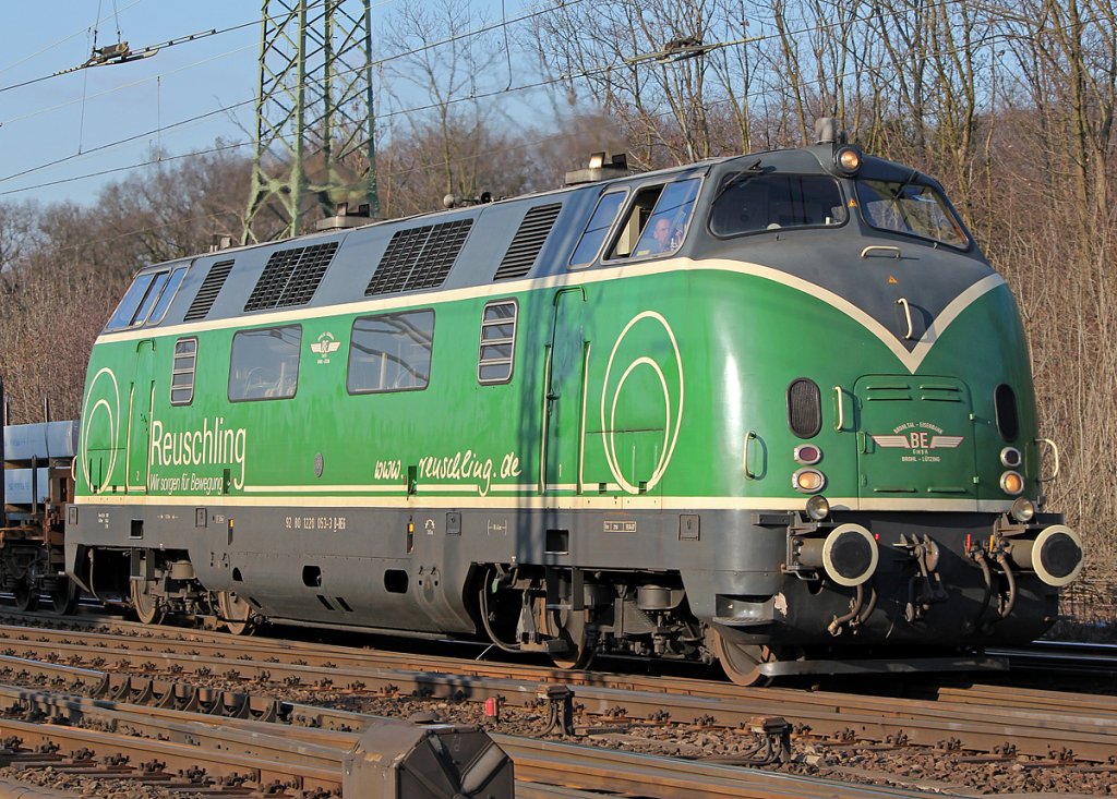 Portrait der V200 053 der Brohltalbahn in Gremberg am 28.01.2011