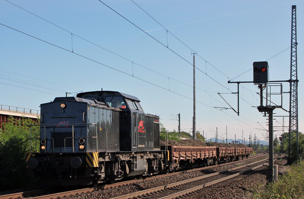 RT&l 203 152 mit Flachwagen in Porz Wahn am 30.09.2012