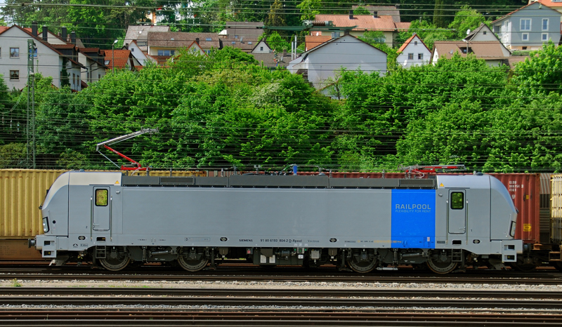 Seitenansicht der 193 804-2, aufgenommen am 18.05.13, in Treuchtlingen.