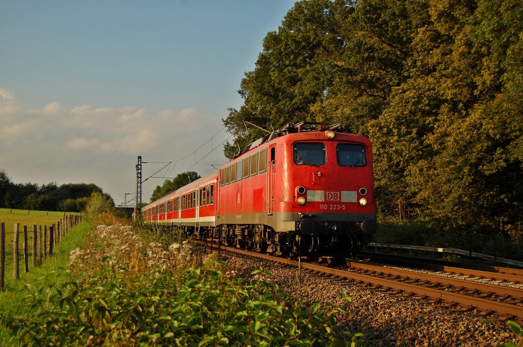 Unsere letzte Kastenzehner im RB Einsatz nach Kufstein.
110 223 in Vogl.